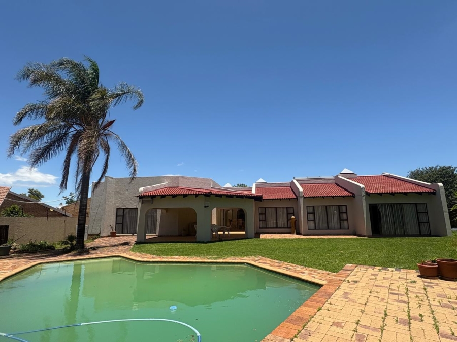 4 Bedroom Property for Sale in Riebeeckstad Free State